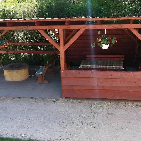 Πανσιόν Bakonybeli Patakpart Vendeghaz *