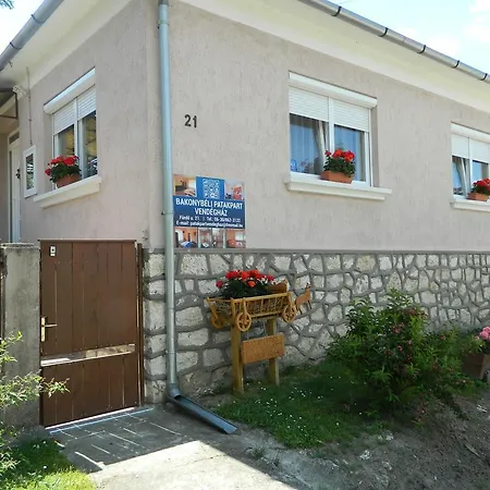 Πανσιόν Bakonybeli Patakpart Vendeghaz *