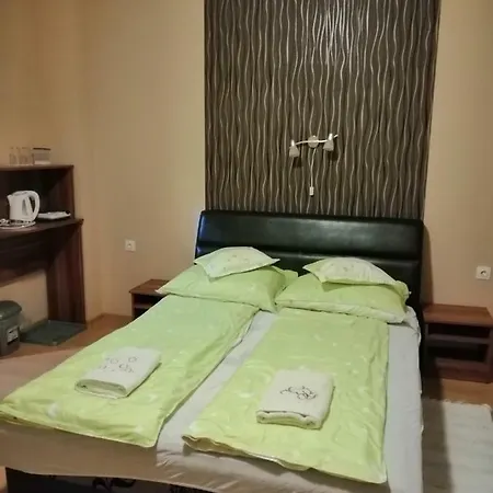 Πανσιόν Bakonybeli Patakpart Vendeghaz Bakonybél